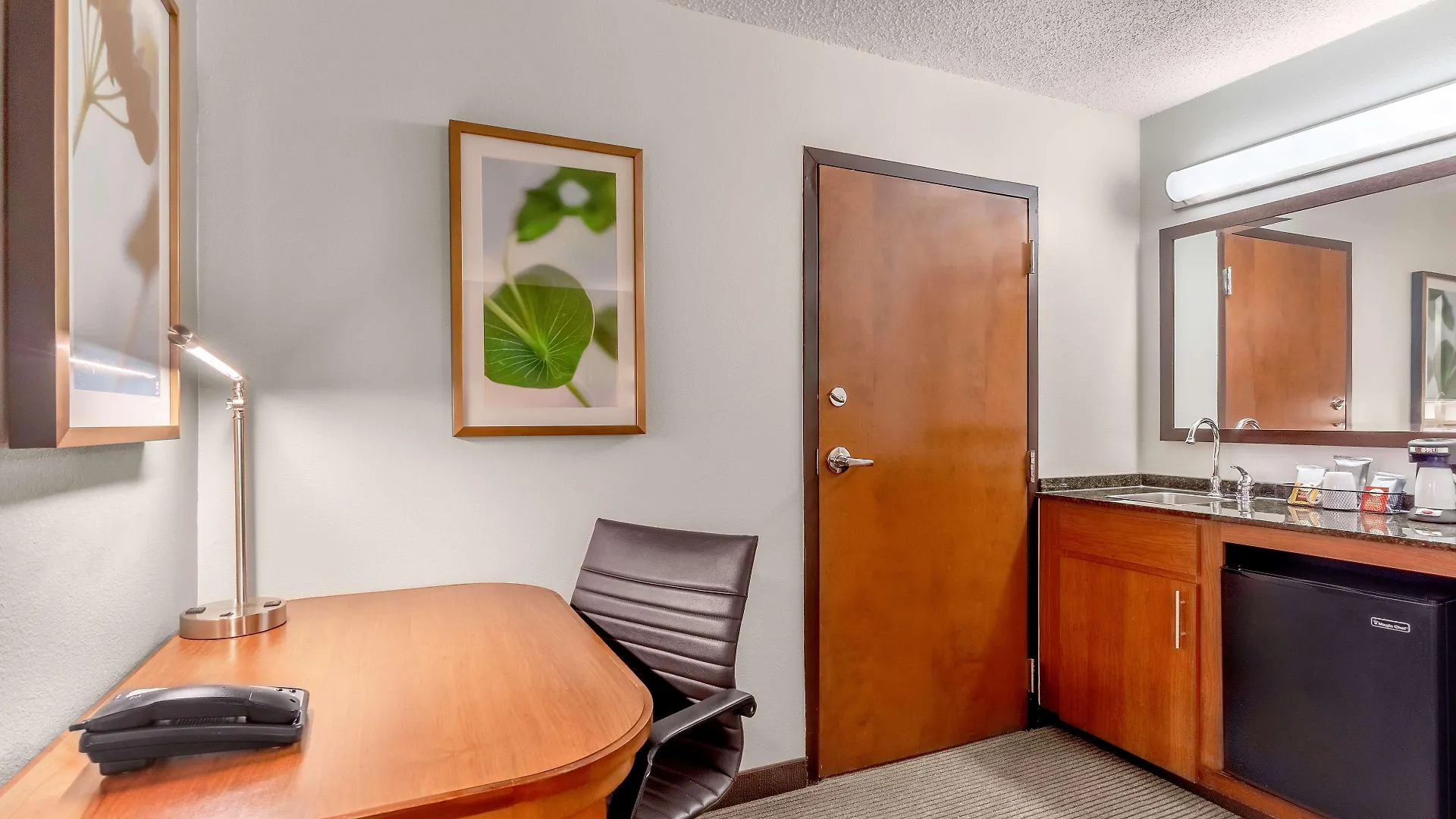 Hyatt Place Charlotte Airport Billy Graham Parkway