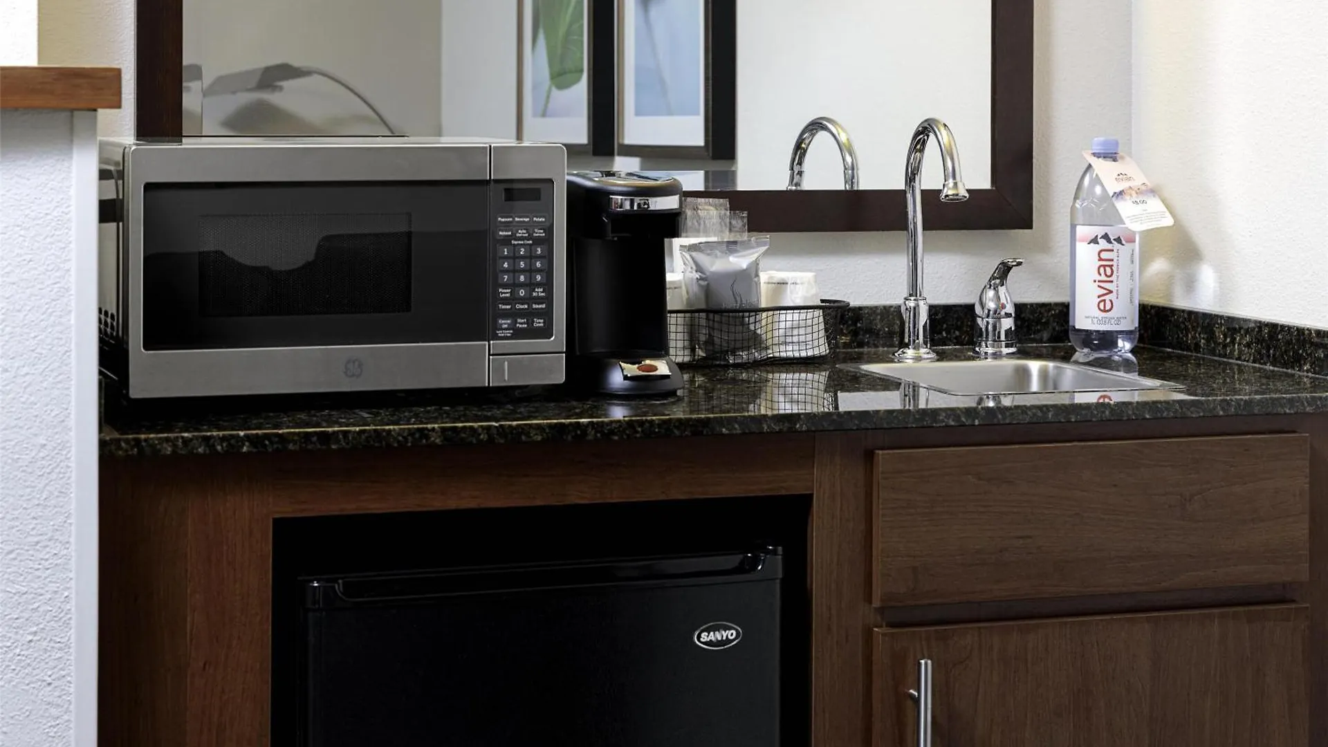 Hotel Hyatt Place Charlotte Airport Billy Graham Parkway
